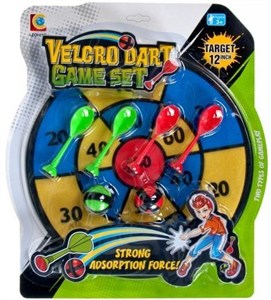 Obrazek Tarcza z rzutkami i piłkami