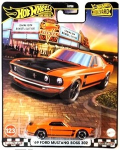 Obrazek Hot Wheels Premium Samochodzik Boulevard