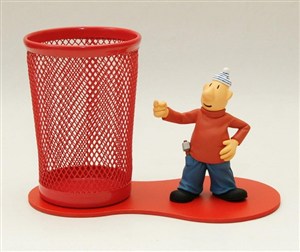 Obrazek PRZYBORNIK BIURKOWY Z FIGURKĄ MAT (SĄSIEDZI)